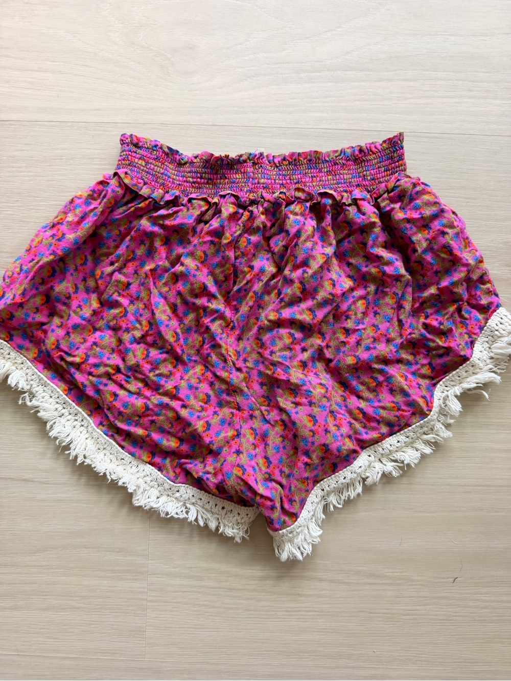 Natural Life Women's Pink Floral Fringe Vacation Micro Short Shorts Boho Small - Picture 3 of 4